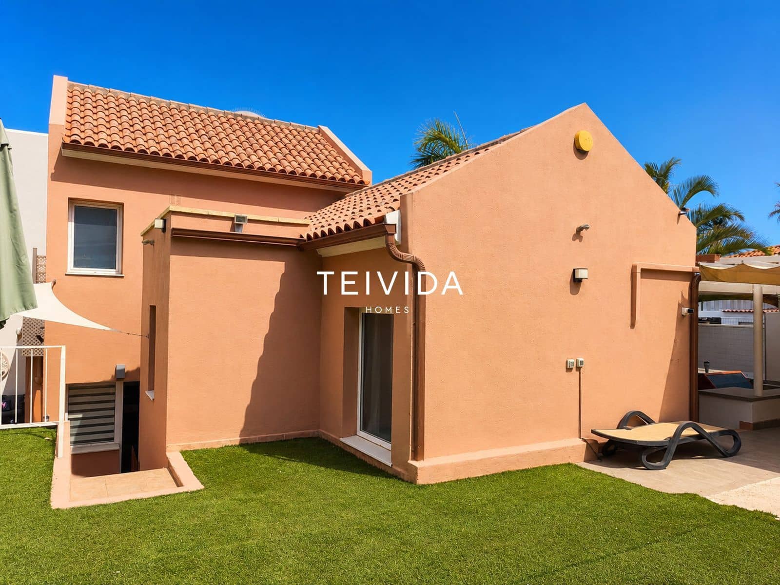 3 quarto Casa em Banda para venda em Playa Fanabe - 799 000 € (Ref: 9964139)