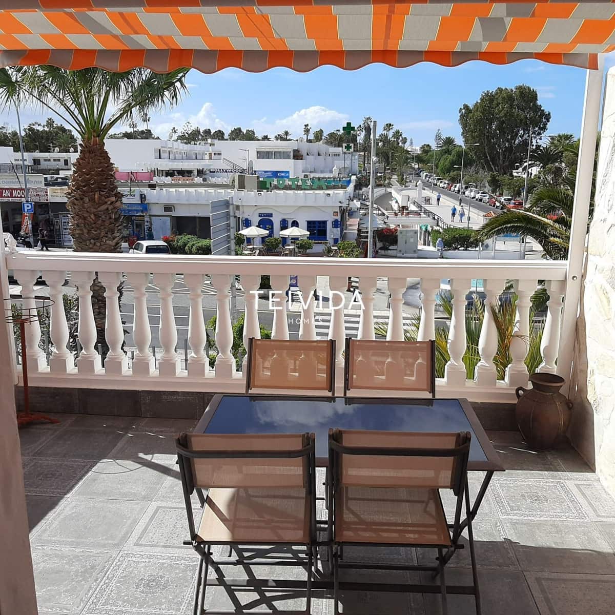 3 sypialnia Dom na sprzedaż w Costa del Silencio z basenem garażem - 315 000 € (Ref: 9964140)