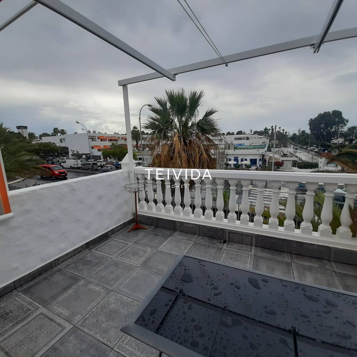 3 sypialnia Dom na sprzedaż w Costa del Silencio z basenem garażem - 315 000 € (Ref: 9964140)