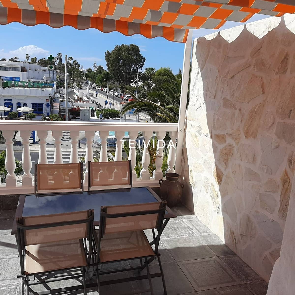 3 sypialnia Dom na sprzedaż w Costa del Silencio z basenem garażem - 315 000 € (Ref: 9964140)