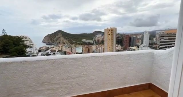 Bungalow de 2 habitaciones en Benidorm en venta con piscina garaje - 265.000 € (Ref: 10001033)