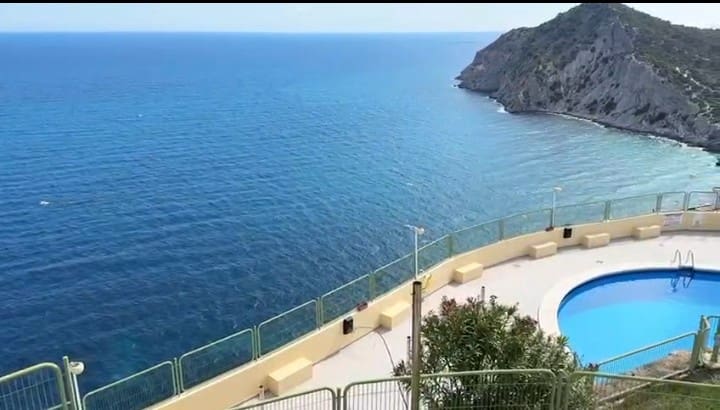 2 quarto Bungalow para venda em Benidorm com piscina garagem - 265 000 € (Ref: 10001033)