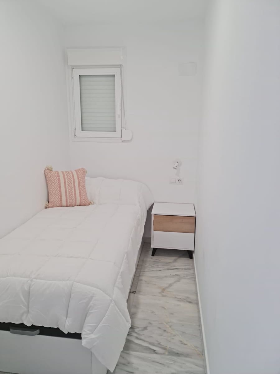 2 quarto Bungalow para venda em Benidorm com piscina garagem - 265 000 € (Ref: 10001033)