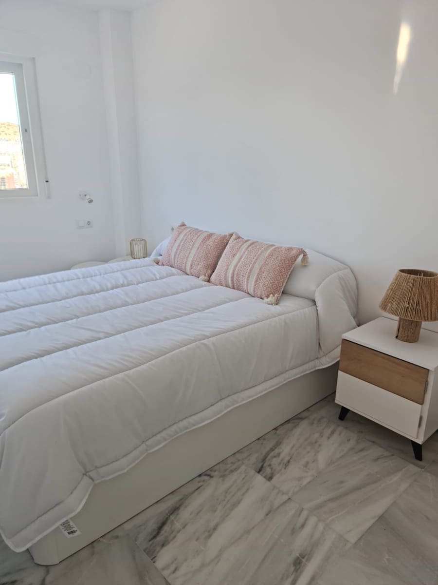 2 quarto Bungalow para venda em Benidorm com piscina garagem - 265 000 € (Ref: 10001033)