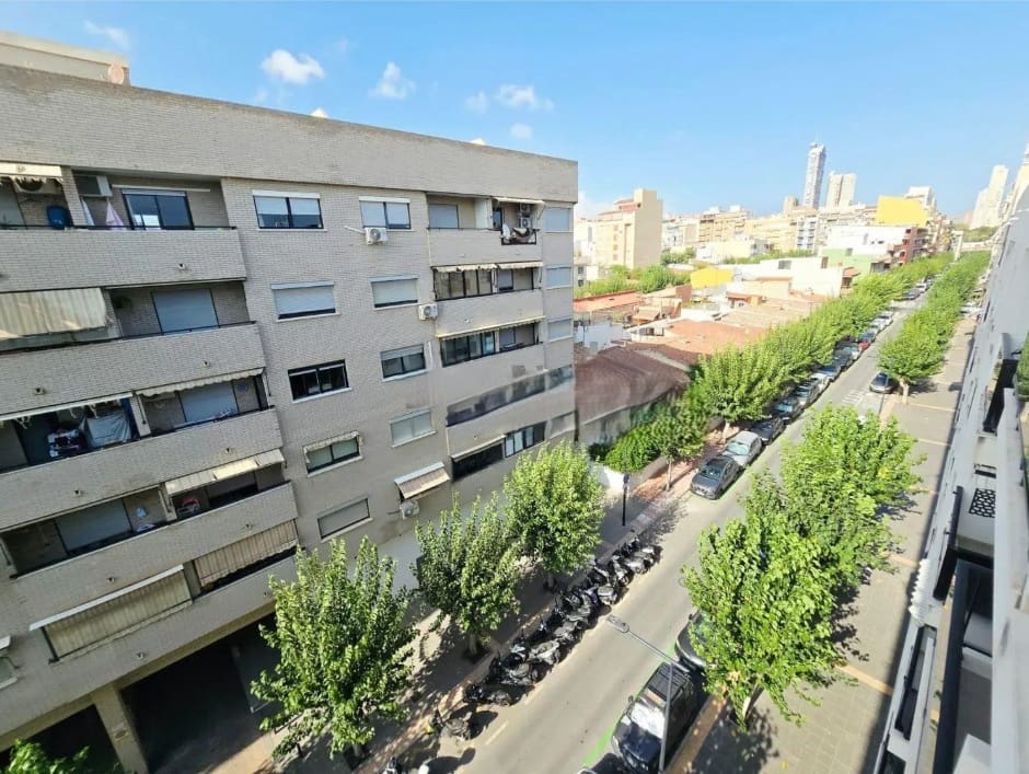1 slaapkamer Appartement te koop in Benidorm met garage - € 195.000 (Ref: 10031070)