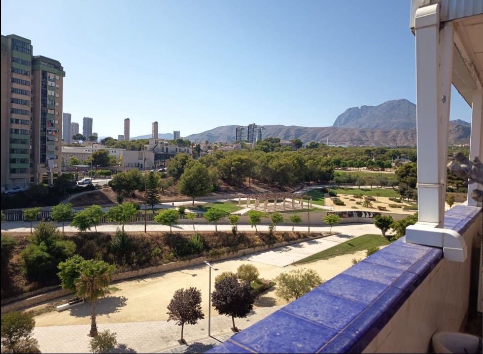 3 bedroom Penthouse for sale in Benidorm with garage - € 549,000 (Ref: 10031072)