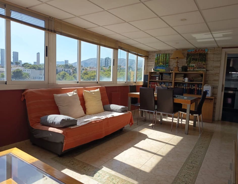 3 bedroom Penthouse for sale in Benidorm with garage - € 549,000 (Ref: 10031072)