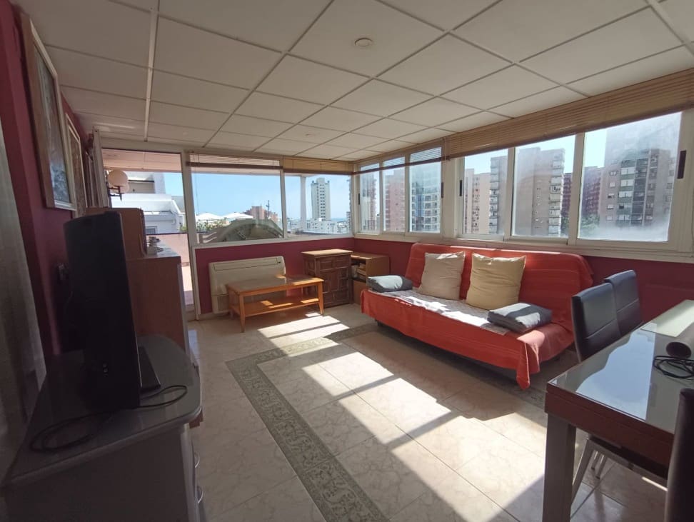 3 bedroom Penthouse for sale in Benidorm with garage - € 549,000 (Ref: 10031072)