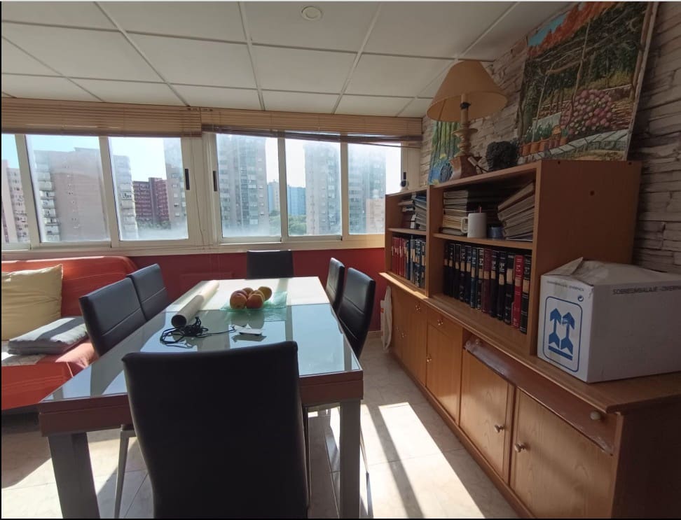 3 bedroom Penthouse for sale in Benidorm with garage - € 549,000 (Ref: 10031072)
