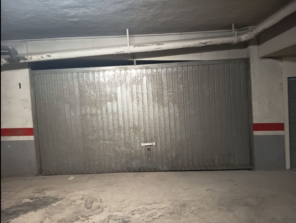 3 bedroom Penthouse for sale in Benidorm with garage - € 549,000 (Ref: 10031072)
