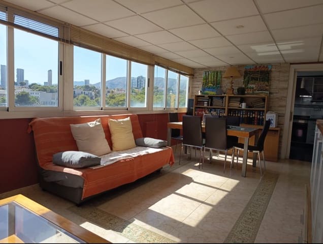 3 bedroom Penthouse for sale in Benidorm with garage - € 549,000 (Ref: 10031072)