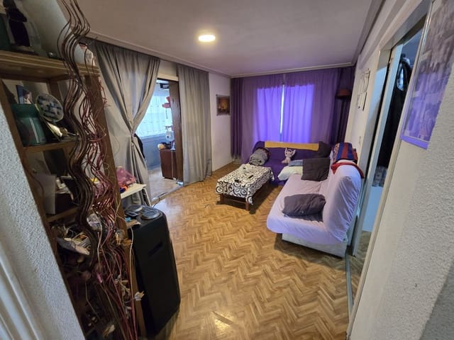 Apartamento Playa de 2 habitaciones en Juzgados - Plaza de Toros, Benidorm en venta con garaje - 179.000 € (Ref: 10032380)