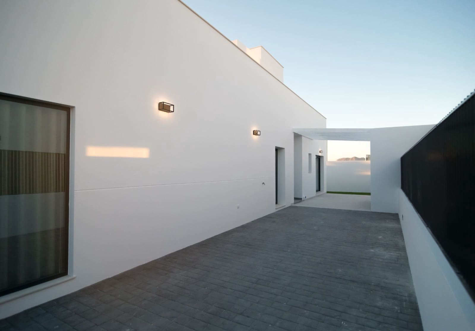3 bedroom Villa for sale in Los Alcazares with pool - € 869,000 (Ref: 10049817)