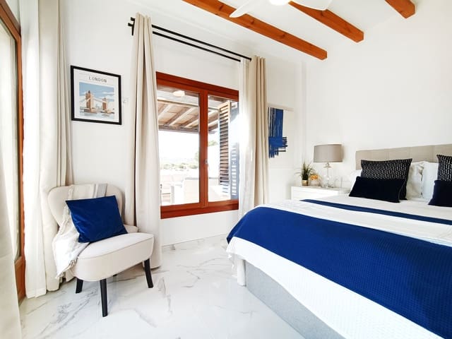 4 bedroom Villa for rent in El Valle Golf Resort, Murcia city with pool garage - € 2,000 (Ref: 9939164)
