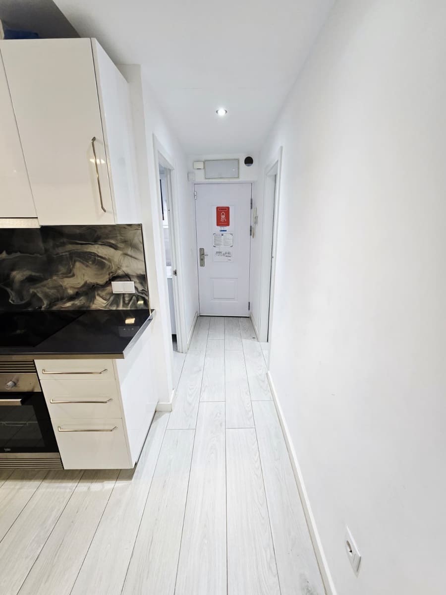 Apartamento Playa de 2 habitaciones en Benidorm en venta con piscina garaje - 210.000 € (Ref: 9940798)