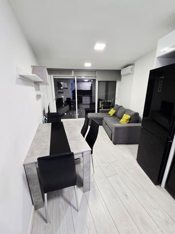 2 soveværelse Strandlejlighed til salg i Levante, Benidorm med swimmingpool garage - € 210.000 (Ref: 9940798)