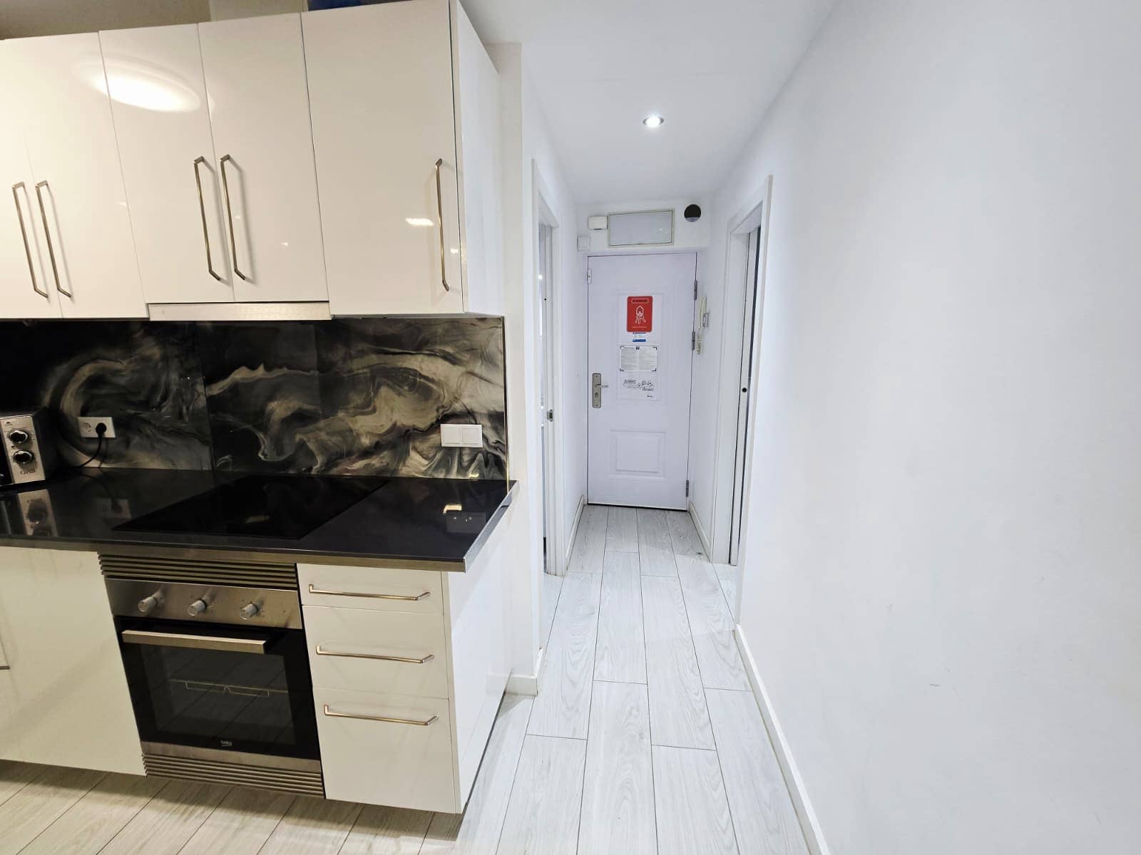 Apartamento Playa de 2 habitaciones en Benidorm en venta con piscina garaje - 210.000 € (Ref: 9940798)
