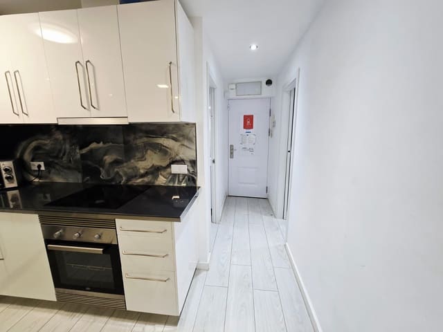 2 soveværelse Strandlejlighed til salg i Levante, Benidorm med swimmingpool garage - € 210.000 (Ref: 9940798)