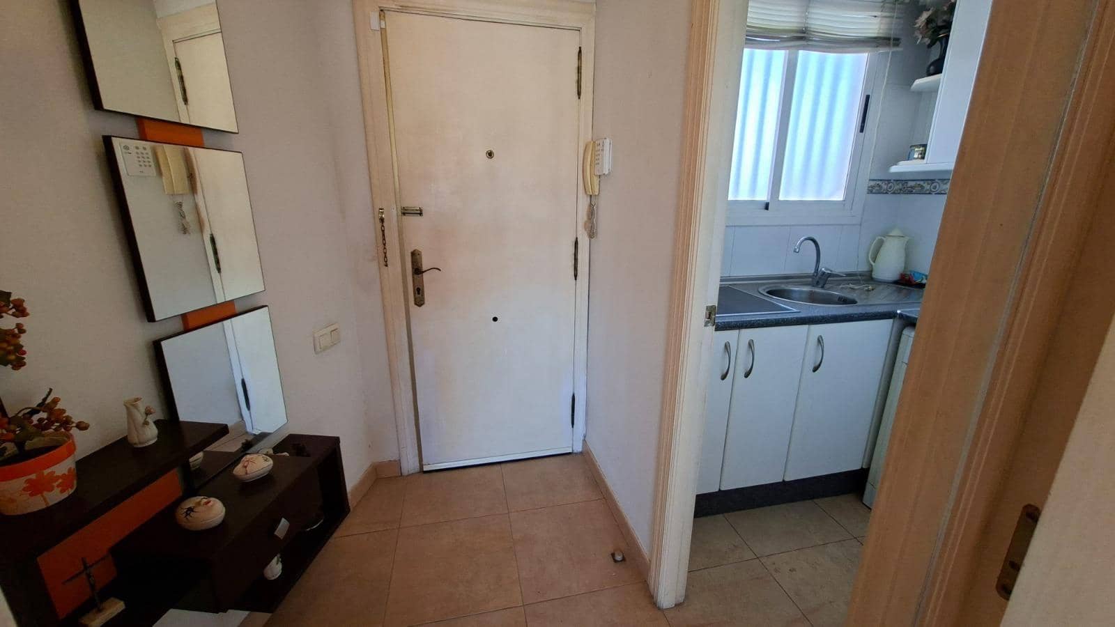 Apartamento Playa de 1 habitación en Benidorm en venta con piscina garaje - 189.000 € (Ref: 9941151)