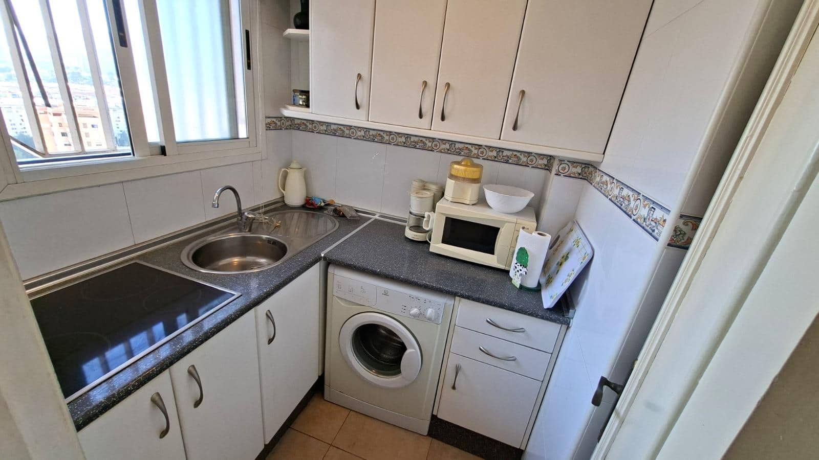Apartamento Playa de 1 habitación en Benidorm en venta con piscina garaje - 189.000 € (Ref: 9941151)