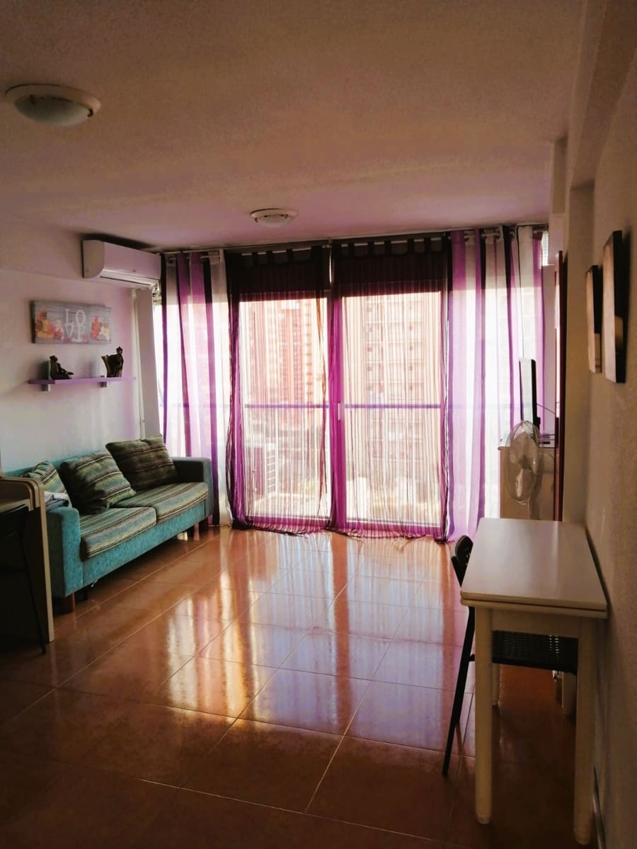 1 soverom Strandleiligheter til salgs i Benidorm med svømmebasseng - € 187 000 (Ref: 9964153)
