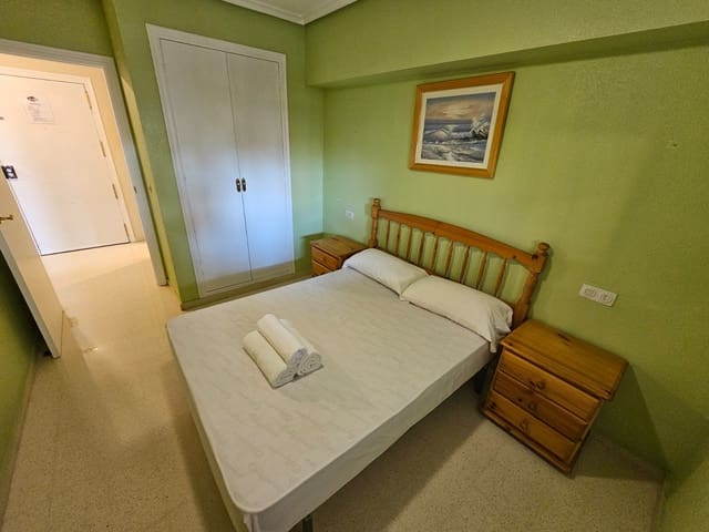 1 quarto Apartamento de Praia para venda em Juzgados - Plaza de Toros, Benidorm - 162 000 € (Ref: 9996177)