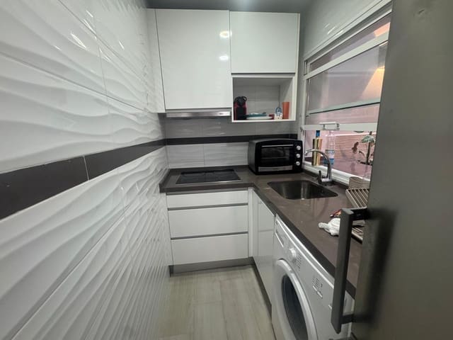 3 quarto Casa em Banda para arrendar em Levante Alto, Benidorm - 1 300 € (Ref: 9998006)