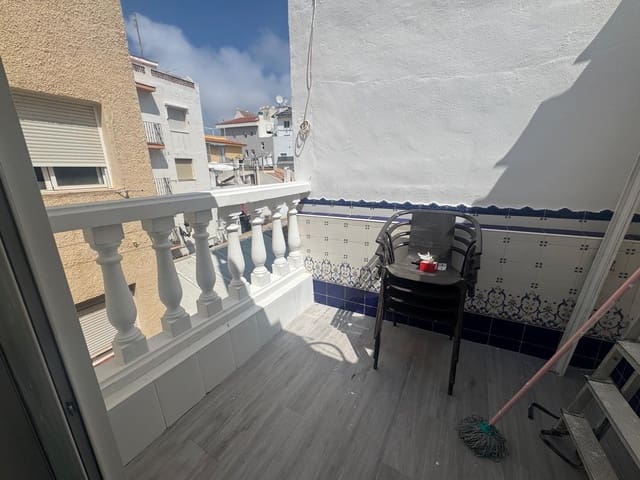 3 quarto Casa em Banda para arrendar em Levante Alto, Benidorm - 1 300 € (Ref: 9998006)