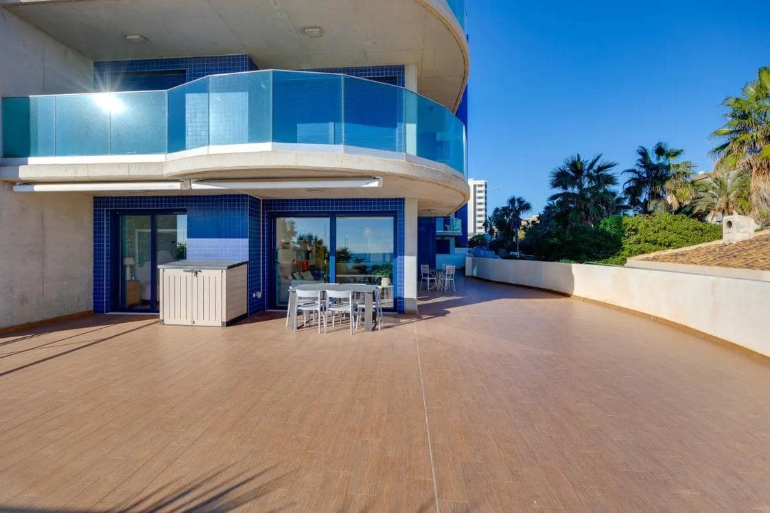 3 sypialnia Apartament na sprzedaż w Punta Prima z basenem garażem - 550 000 € (Ref: 9528317)