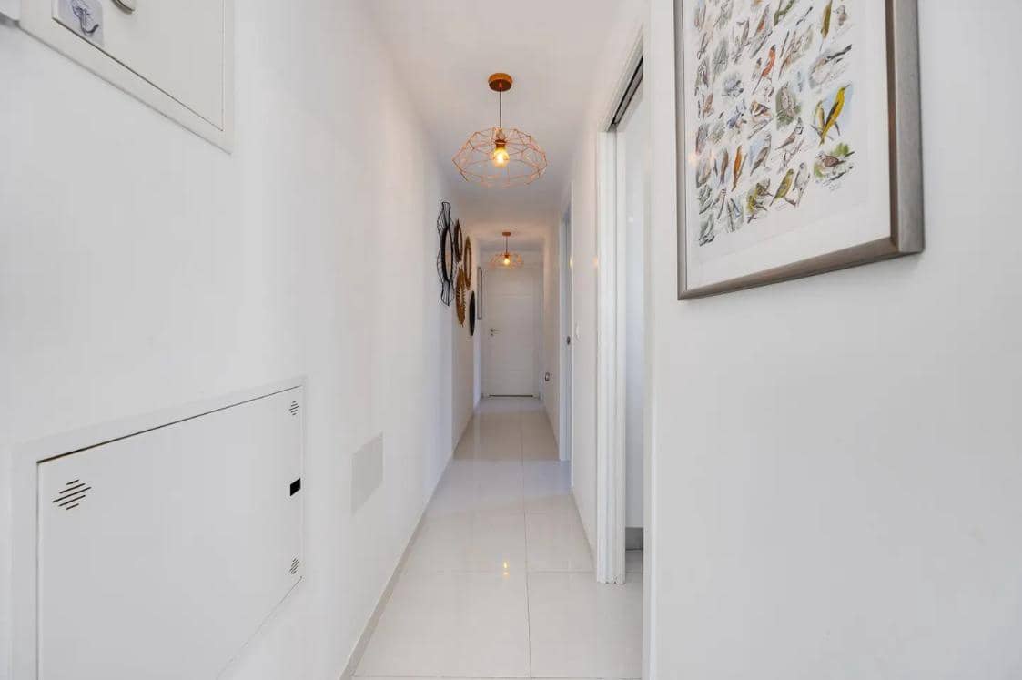 3 sypialnia Apartament na sprzedaż w Punta Prima z basenem garażem - 550 000 € (Ref: 9528317)