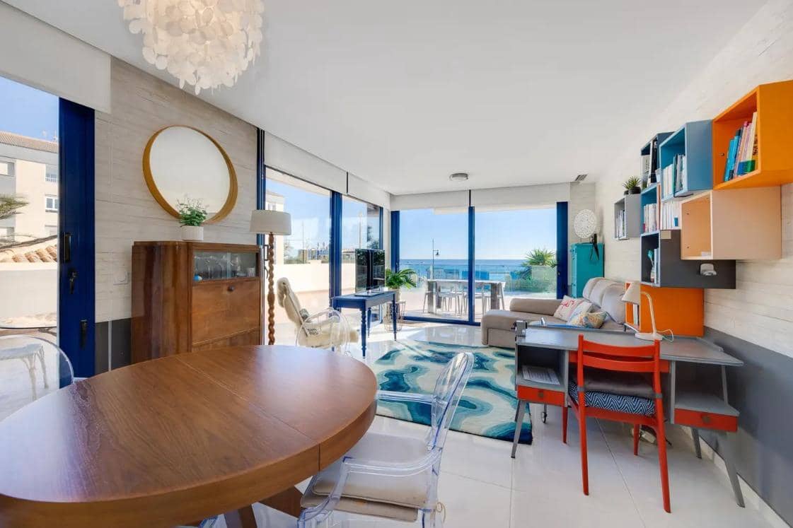 3 sypialnia Apartament na sprzedaż w Punta Prima z basenem garażem - 550 000 € (Ref: 9528317)