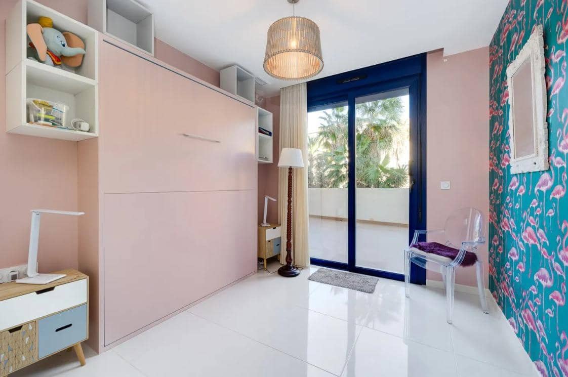 3 sypialnia Apartament na sprzedaż w Punta Prima z basenem garażem - 550 000 € (Ref: 9528317)