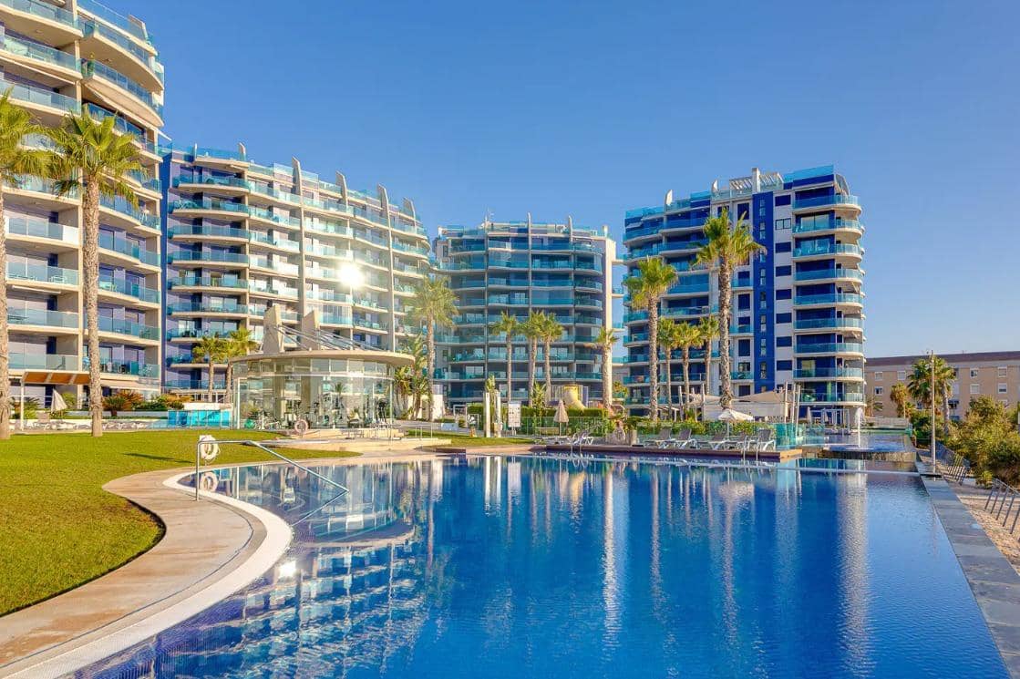 3 sypialnia Apartament na sprzedaż w Punta Prima z basenem garażem - 550 000 € (Ref: 9528317)