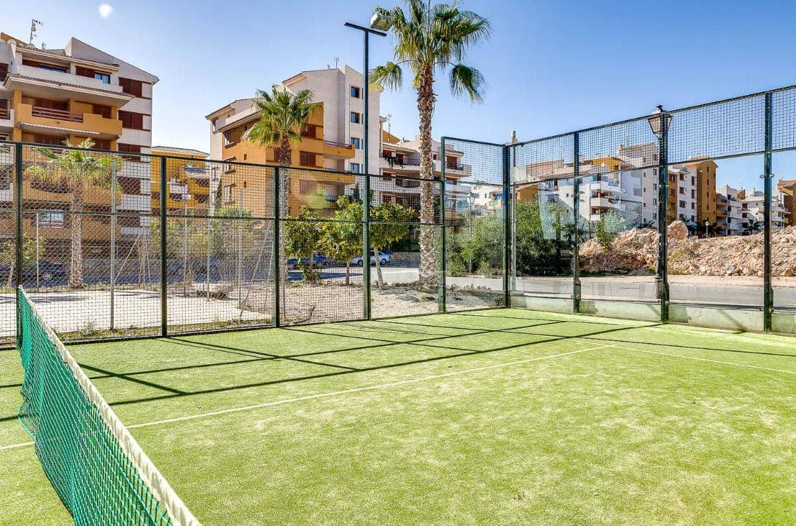 3 sypialnia Apartament na sprzedaż w Punta Prima z basenem garażem - 550 000 € (Ref: 9528317)