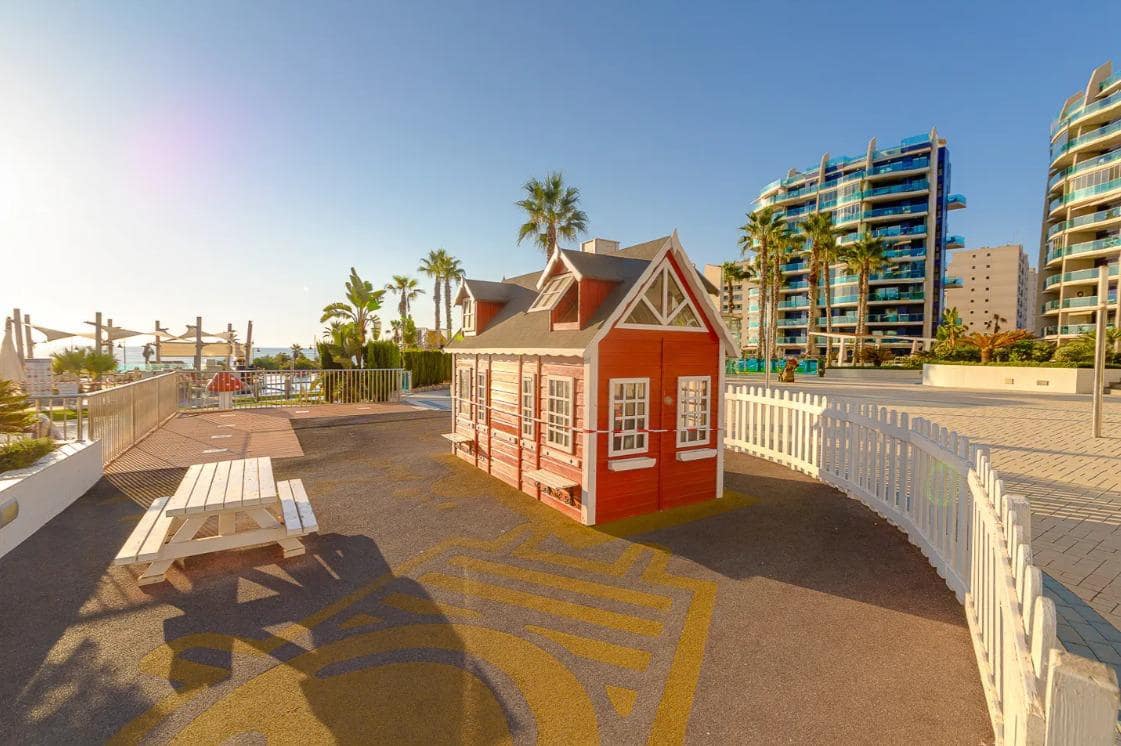 3 sypialnia Apartament na sprzedaż w Punta Prima z basenem garażem - 550 000 € (Ref: 9528317)