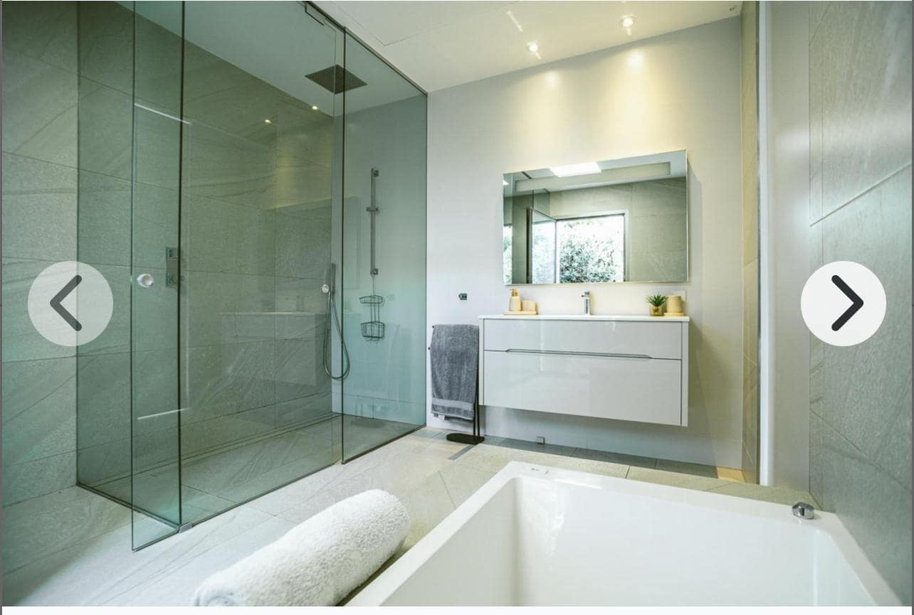 4 chambre Villa/Maison à vendre à Orihuela Costa avec piscine garage - 950 000 € (Ref: 9528318)