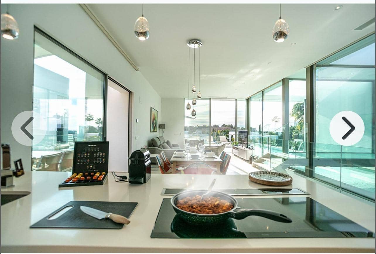 4 chambre Villa/Maison à vendre à Orihuela Costa avec piscine garage - 950 000 € (Ref: 9528318)