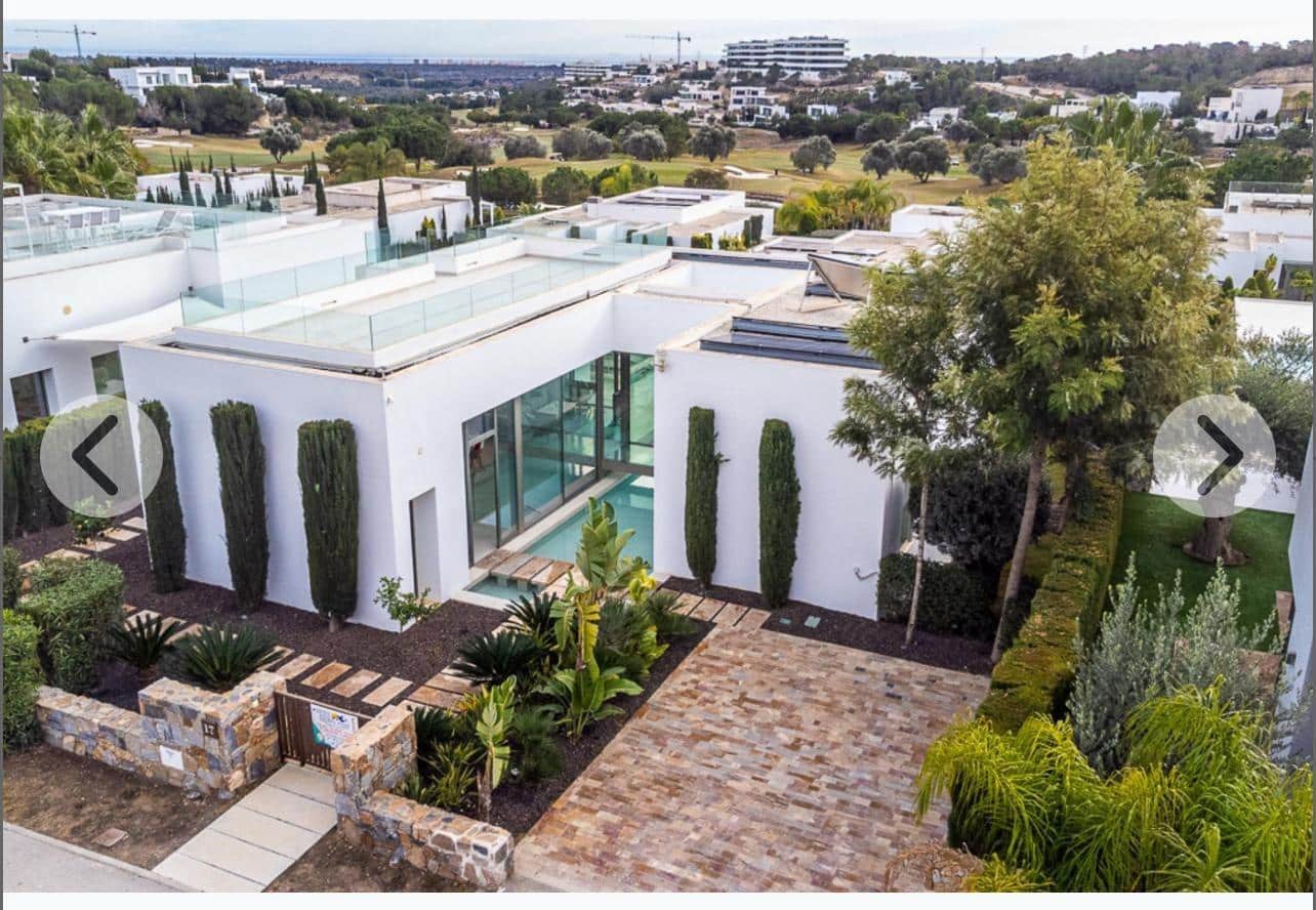 4 chambre Villa/Maison à vendre à Orihuela Costa avec piscine garage - 950 000 € (Ref: 9528318)