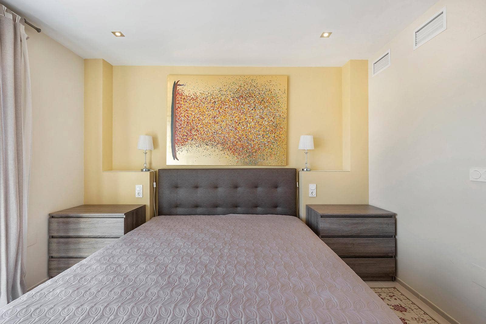 5 sypialnia Willa na sprzedaż w La Zenia z basenem garażem - 895 000 € (Ref: 9528320)