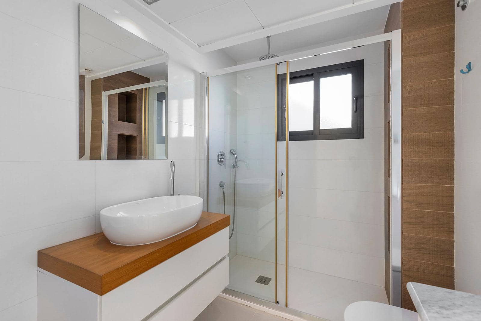 5 sypialnia Willa na sprzedaż w La Zenia z basenem garażem - 895 000 € (Ref: 9528320)