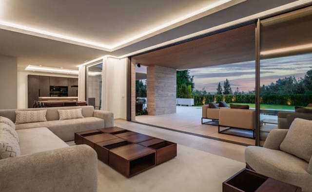 Chalet de 7 habitaciones en El Paraíso, Benahavís en venta con piscina garaje - 4.990.000 € (Ref: 9528321)