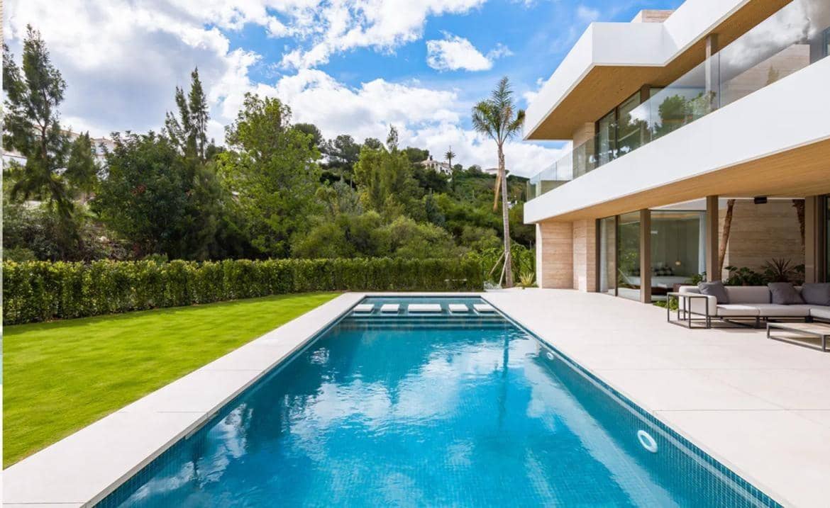 Chalet de 7 habitaciones en Benahavís en venta con piscina garaje - 4.990.000 € (Ref: 9528321)