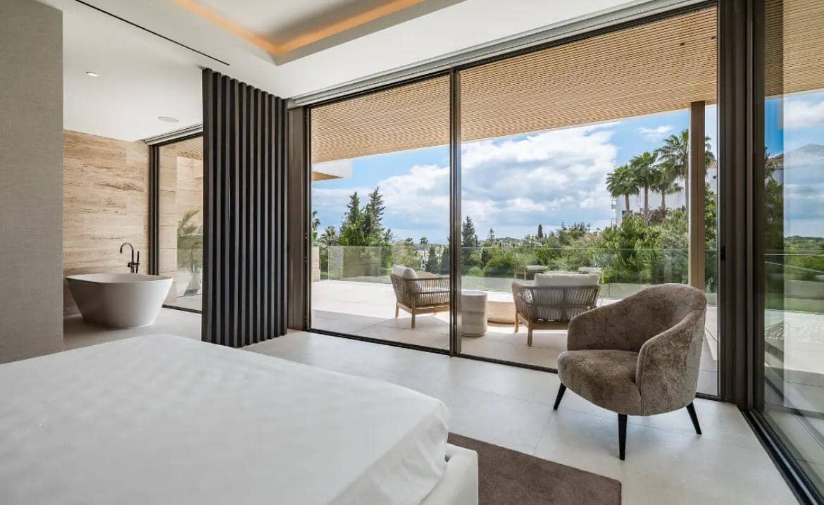 Chalet de 7 habitaciones en Benahavís en venta con piscina garaje - 4.990.000 € (Ref: 9528321)