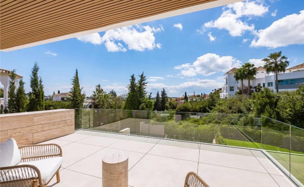 Chalet de 7 habitaciones en Benahavís en venta con piscina garaje - 4.990.000 € (Ref: 9528321)