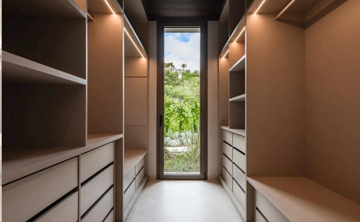 Chalet de 7 habitaciones en Benahavís en venta con piscina garaje - 4.990.000 € (Ref: 9528321)