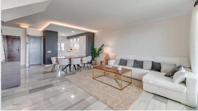 4 soverom Rekkehus til salgs i Las Chapas, Marbella med svømmebasseng - € 1 950 000 (Ref: 9528322)