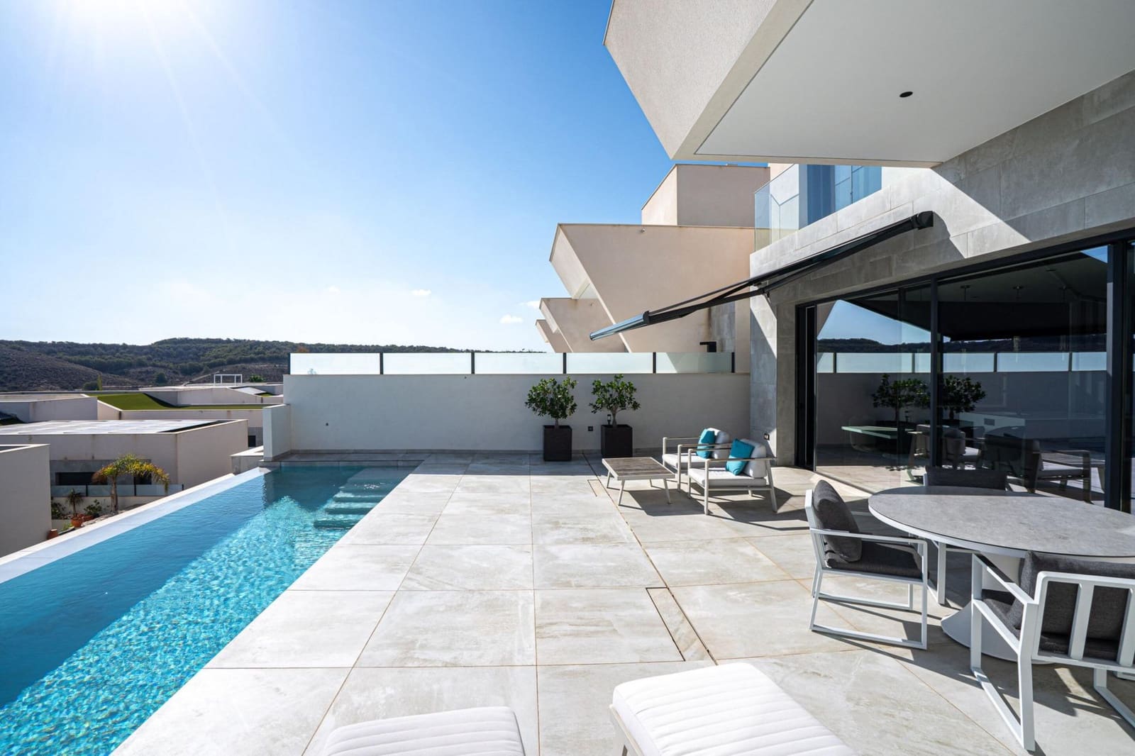 5 bedroom Villa for sale in Ciudad Quesada with pool garage - € 799,000 (Ref: 9528324)