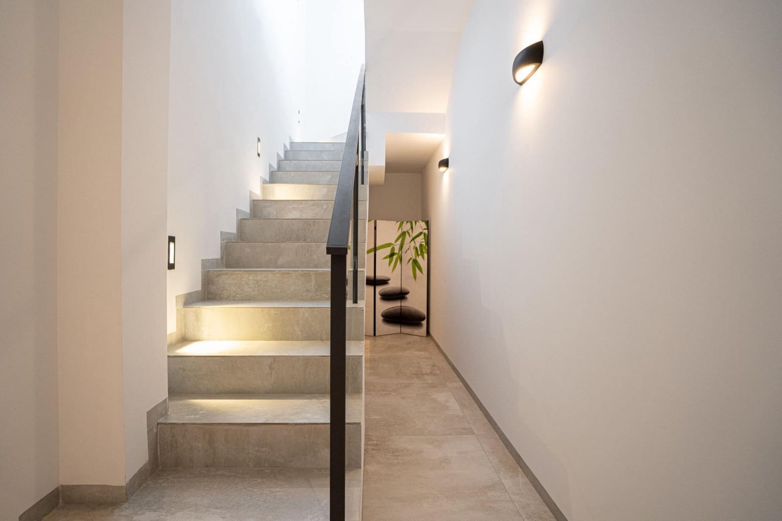 5 bedroom Villa for sale in Ciudad Quesada with pool garage - € 799,000 (Ref: 9528324)