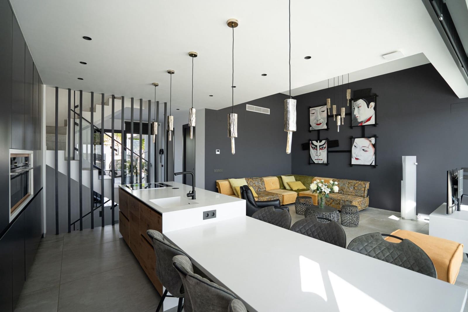 5 bedroom Villa for sale in Ciudad Quesada with pool garage - € 799,000 (Ref: 9528324)