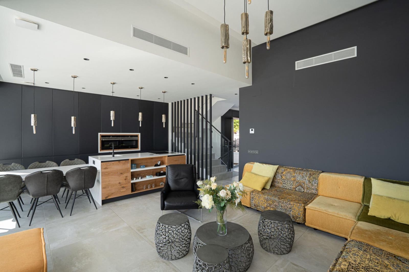 5 bedroom Villa for sale in Ciudad Quesada with pool garage - € 799,000 (Ref: 9528324)